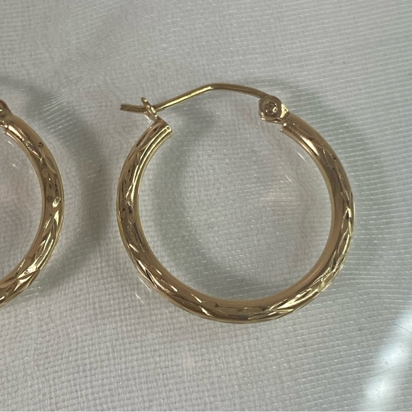 14K YELLOW GOLD etched hoop earrings REAL GOLD - Picture 7 of 14